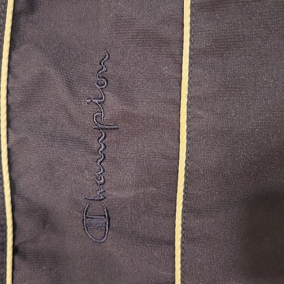 CHAMPION LIGHTWEIGHT FLANNEL LINED WINDBREAKER ZIP-UP JACKET. SIZE LARGE. - Picture 5 of 12